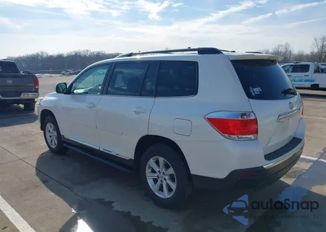 2011 Toyota Highlander Base V6 из США, поврежденный, VIN 5TDBK3EH9BS045408